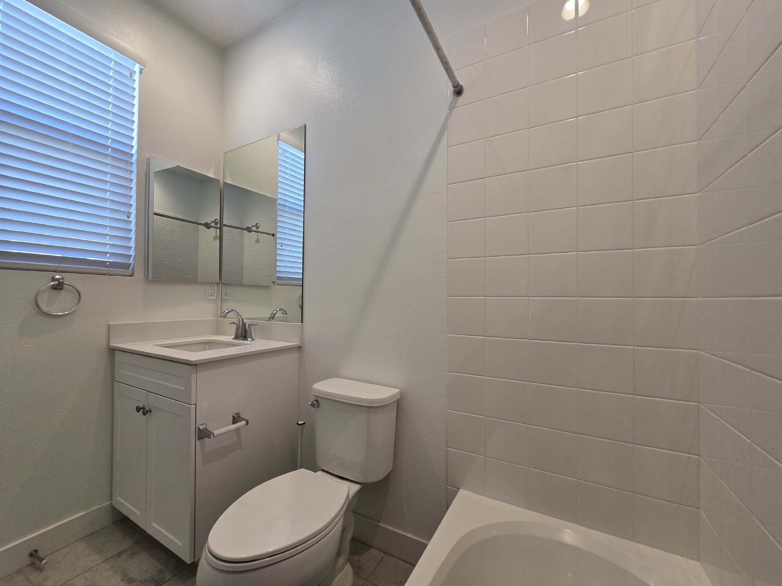 Modern Oceanside Home with Spacious Layout in a Desirable Community property image