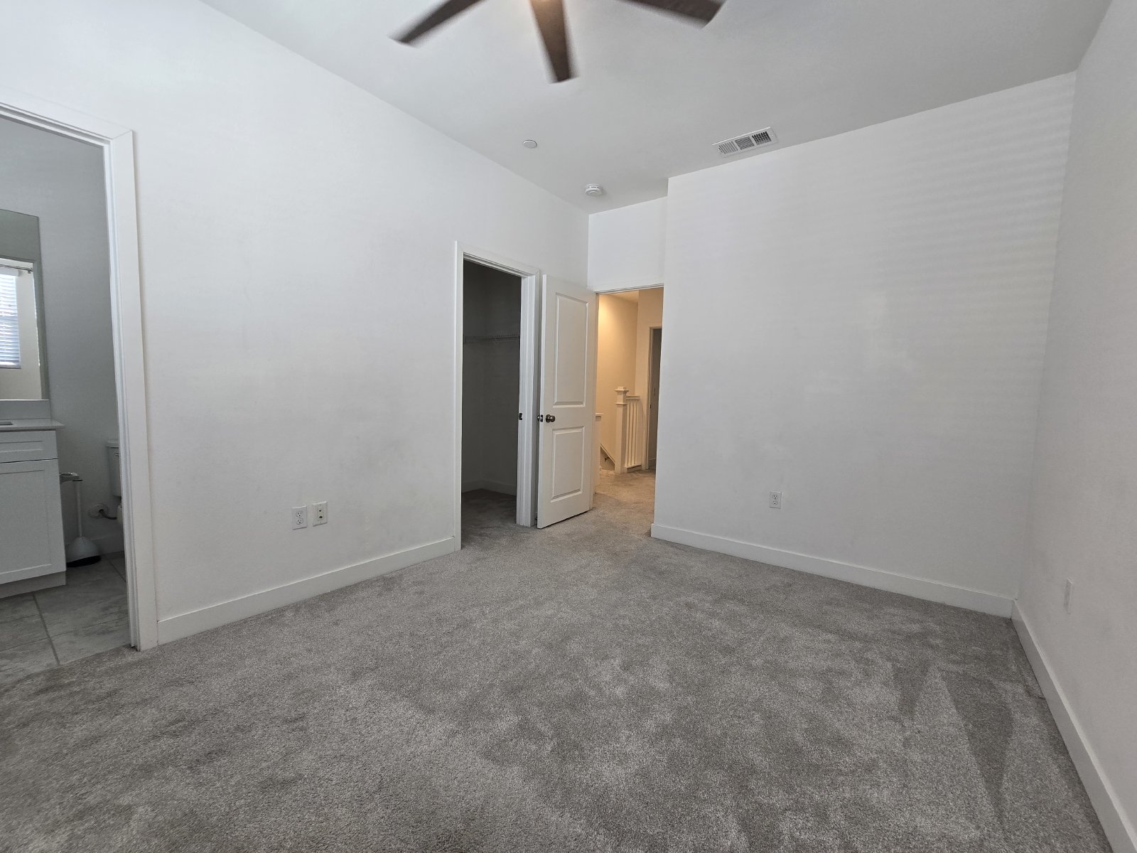 Modern Oceanside Home with Spacious Layout in a Desirable Community property image
