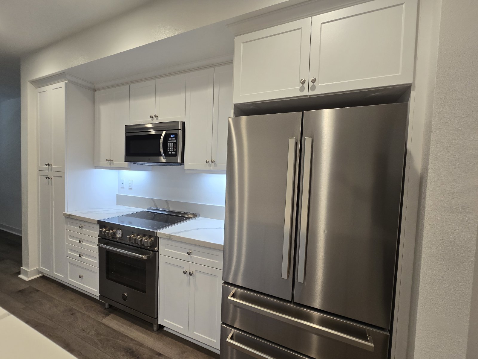 Modern Oceanside Home with Spacious Layout in a Desirable Community property image