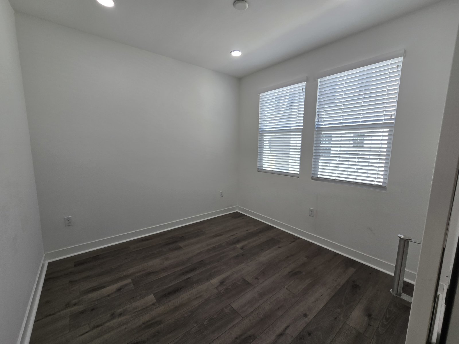 Modern Oceanside Home with Spacious Layout in a Desirable Community property image