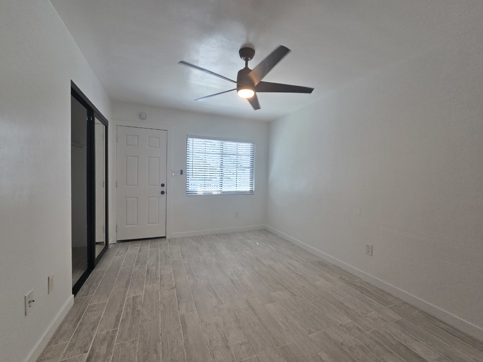 Charming Pacific Beach Apartment Just Blocks from the Beach property image