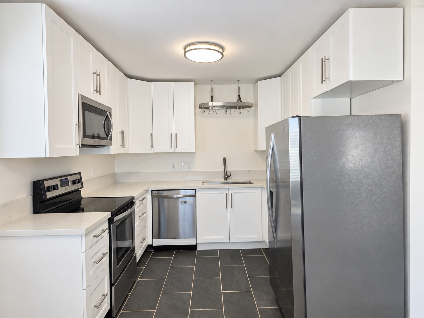 Spacious 2-Bedroom Condo in Vibrant North Park property image