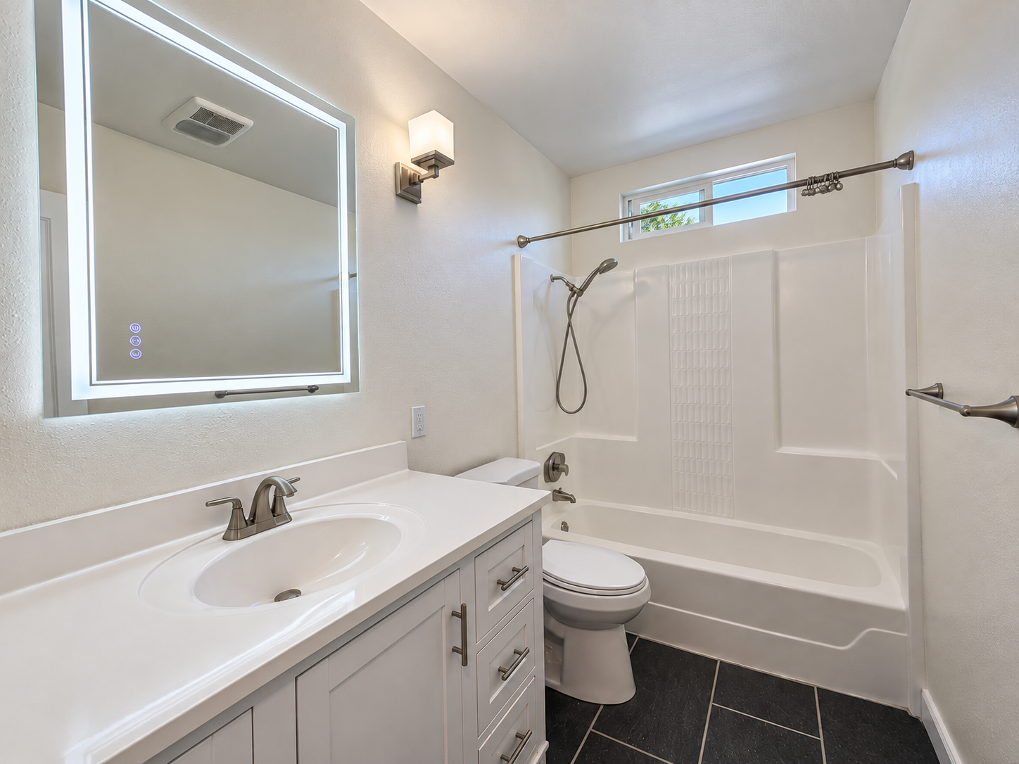 Spacious 2-Bedroom Condo in Vibrant North Park property image