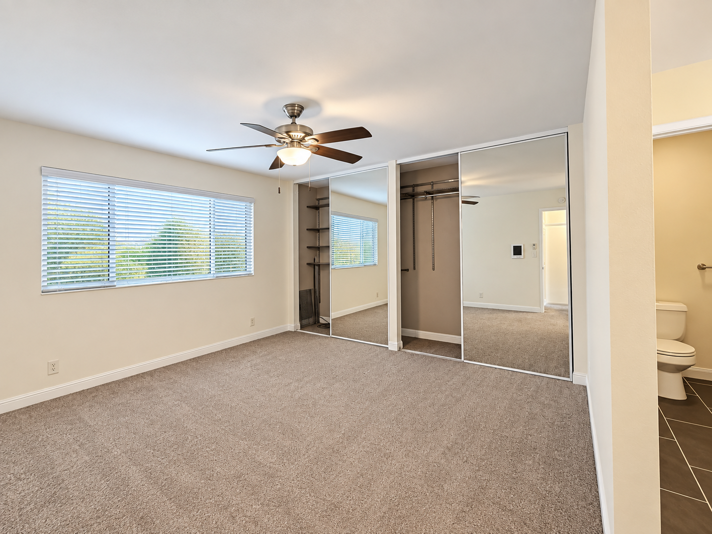 Spacious 2-Bedroom Condo in Vibrant North Park property image