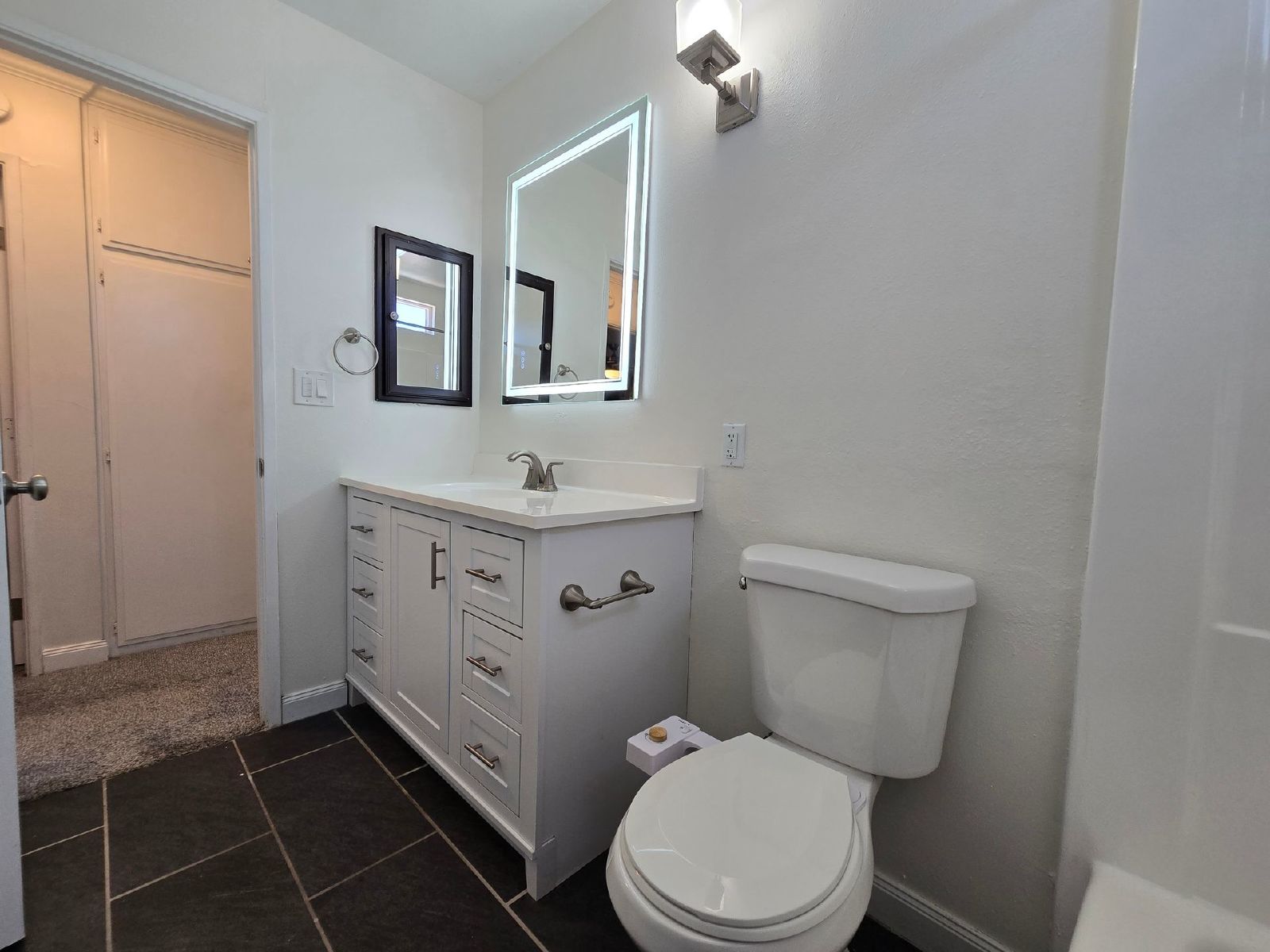 Spacious 2-Bedroom Condo in Vibrant North Park property image
