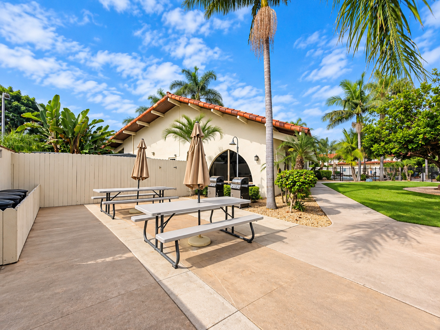 Spacious 3-Bedroom Townhome in a Prime Central San Diego Location property image