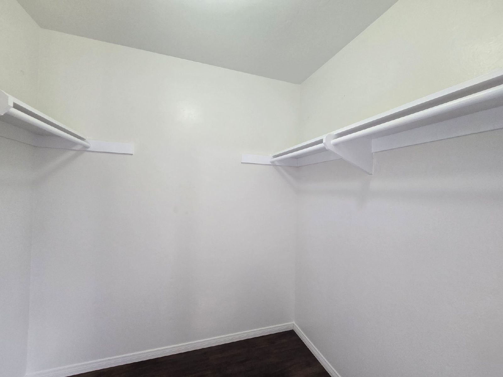 Spacious 3-Bedroom Townhome in a Prime Central San Diego Location property image