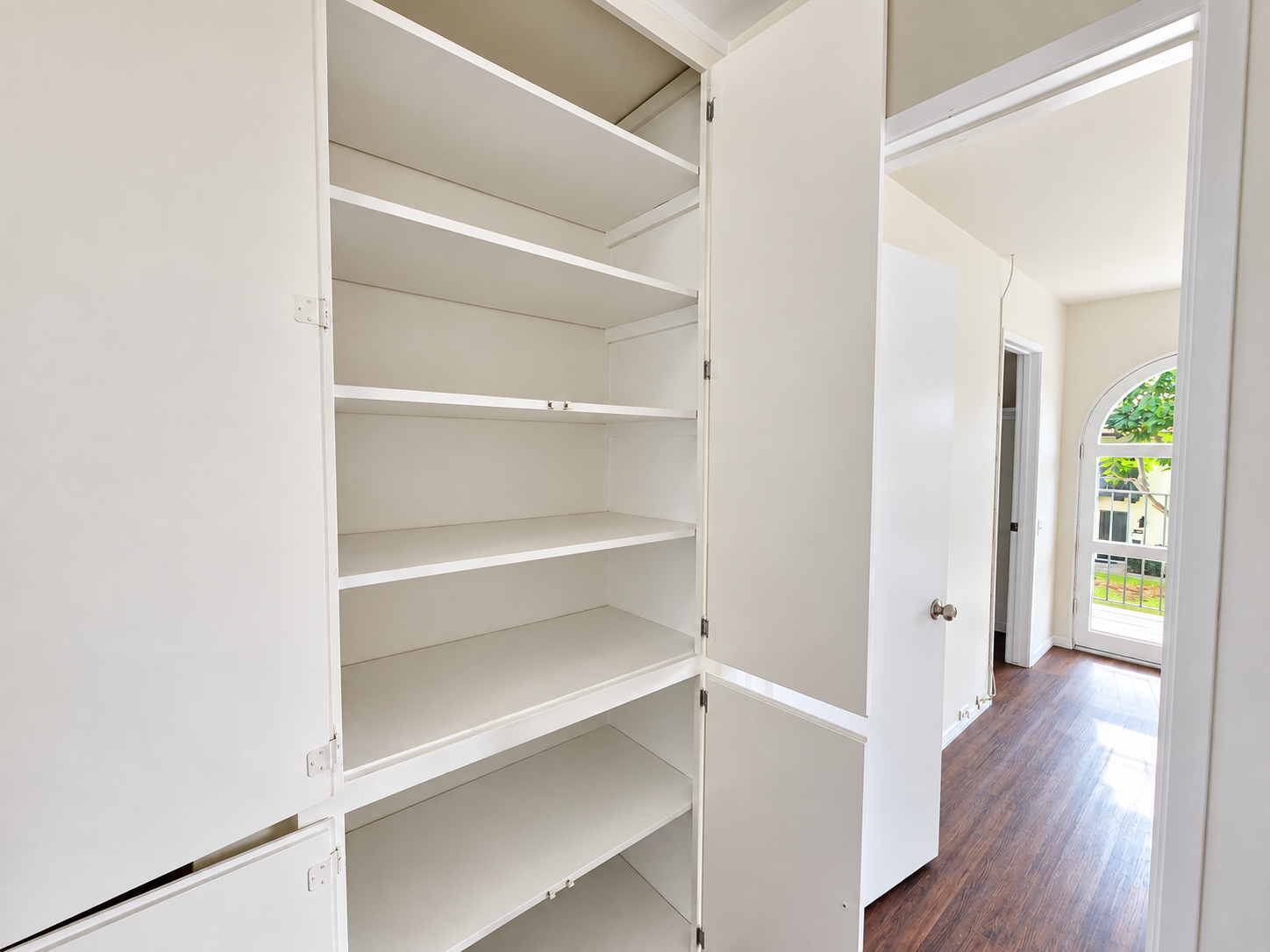 Spacious 3-Bedroom Townhome in a Prime Central San Diego Location property image