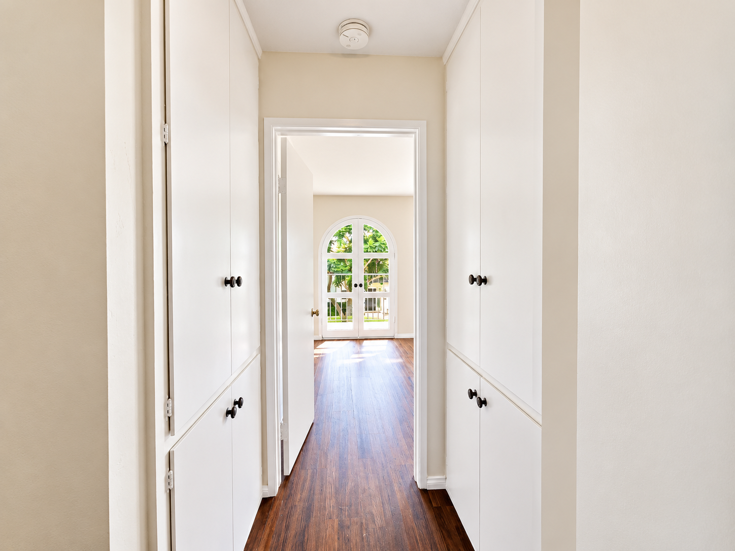 Spacious 3-Bedroom Townhome in a Prime Central San Diego Location property image