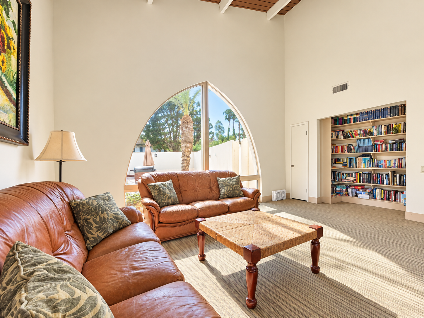 Spacious 3-Bedroom Townhome in a Prime Central San Diego Location property image