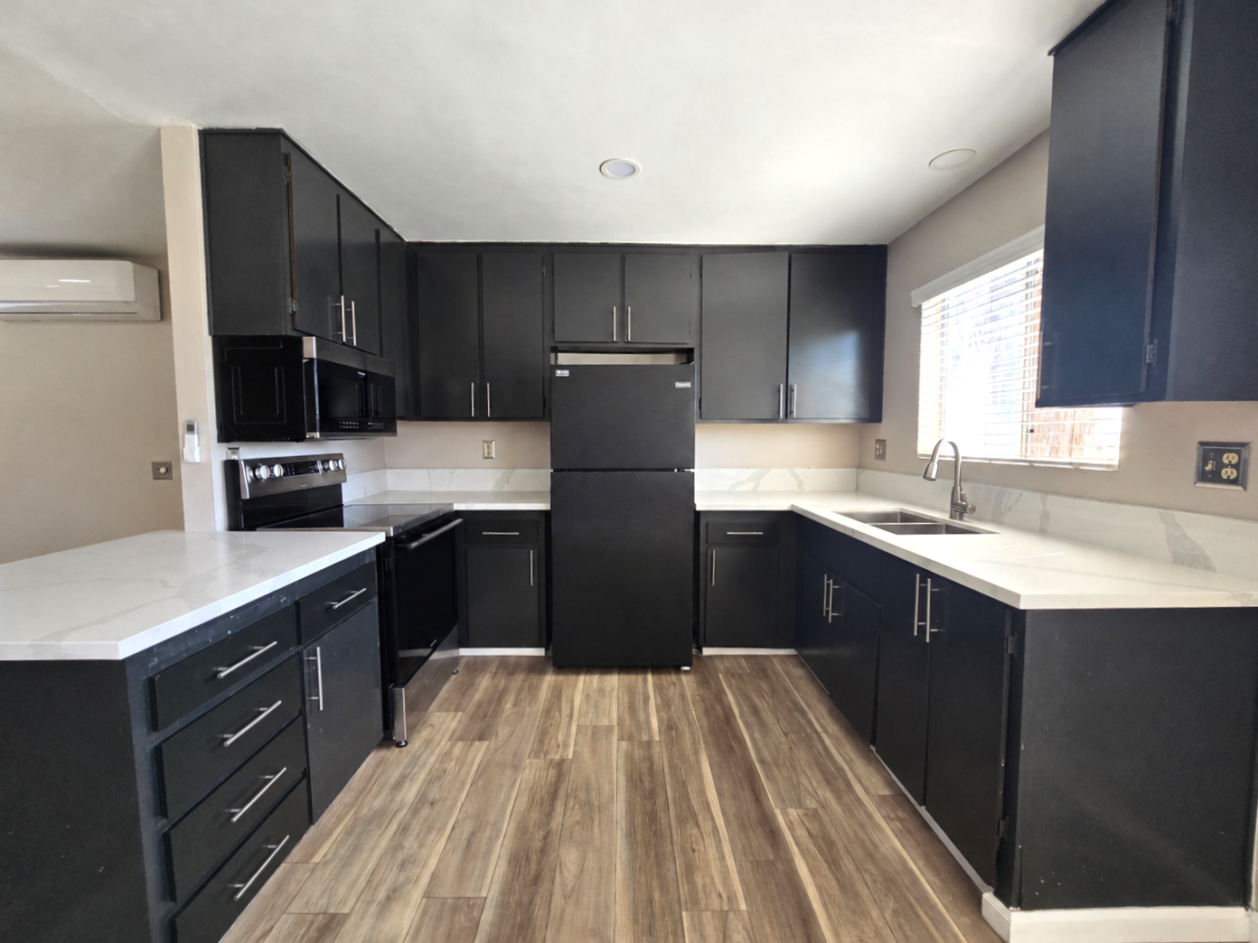 Spacious Home in a Quiet Lemon Grove Neighborhood property image