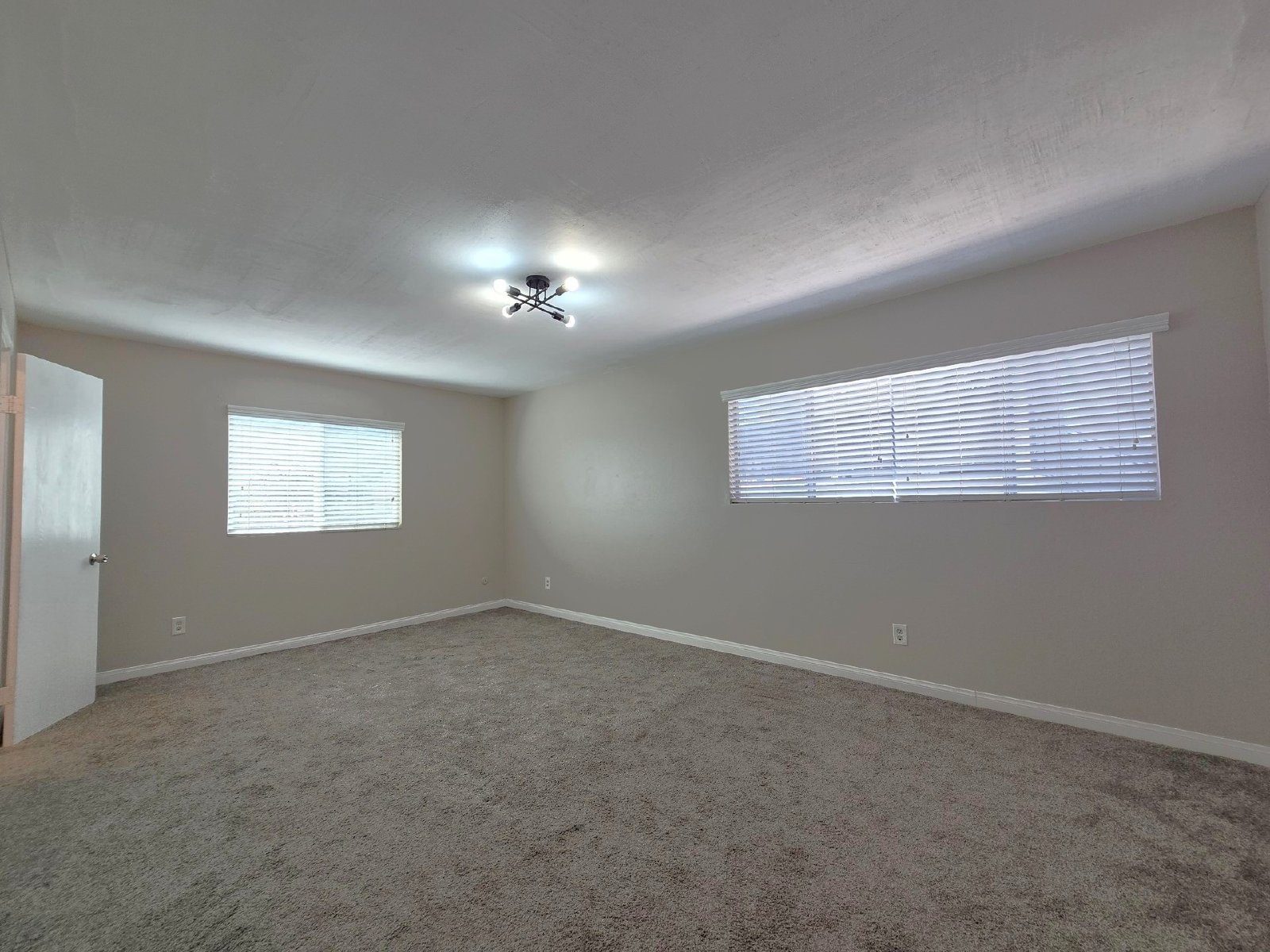 Spacious Home in a Quiet Lemon Grove Neighborhood property image