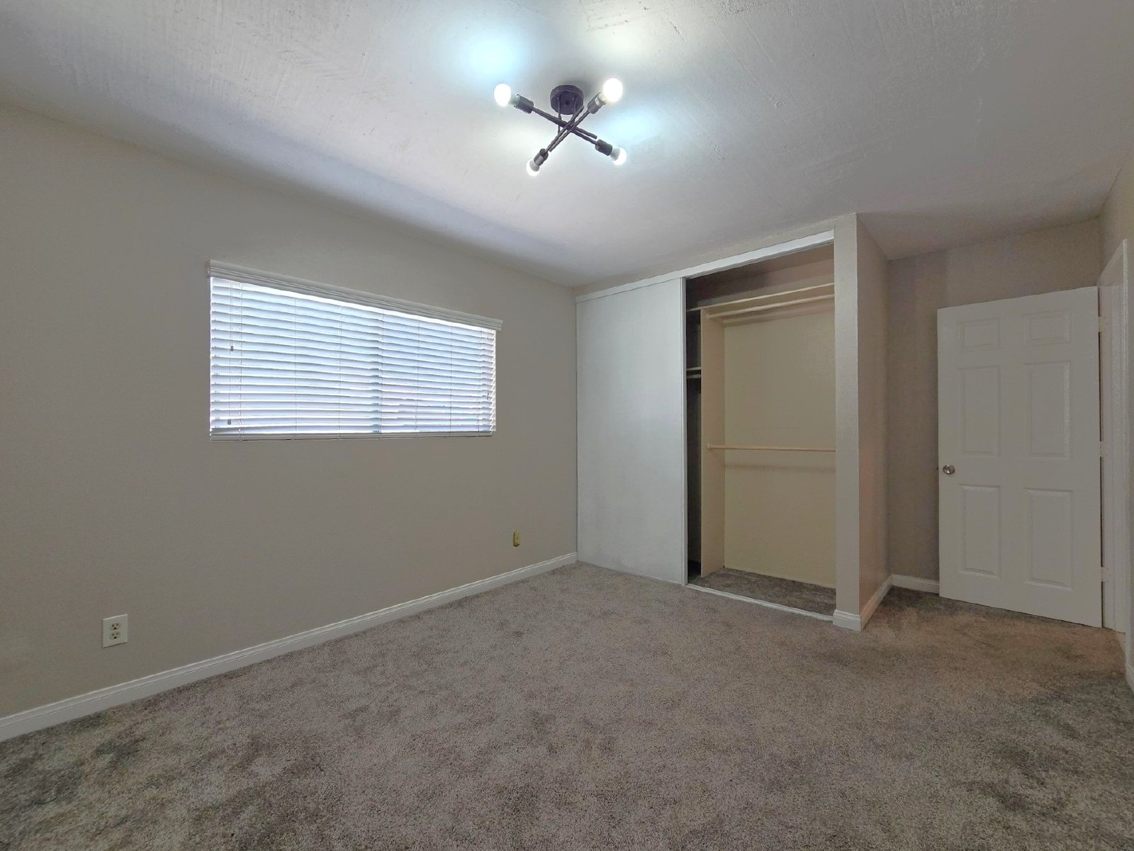 Spacious Home in a Quiet Lemon Grove Neighborhood property image