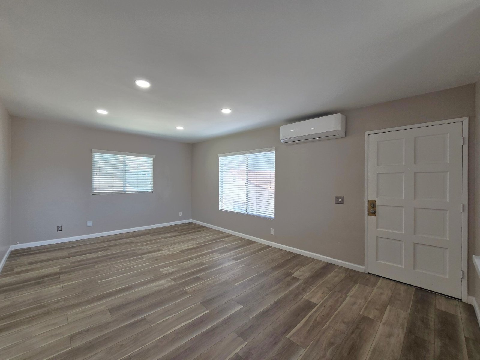Spacious Home in a Quiet Lemon Grove Neighborhood property image