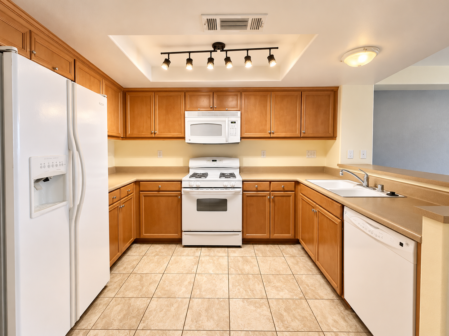 Beautiful & Spacious 3-Bedroom San Diego Home with 2-Car Garage! property image