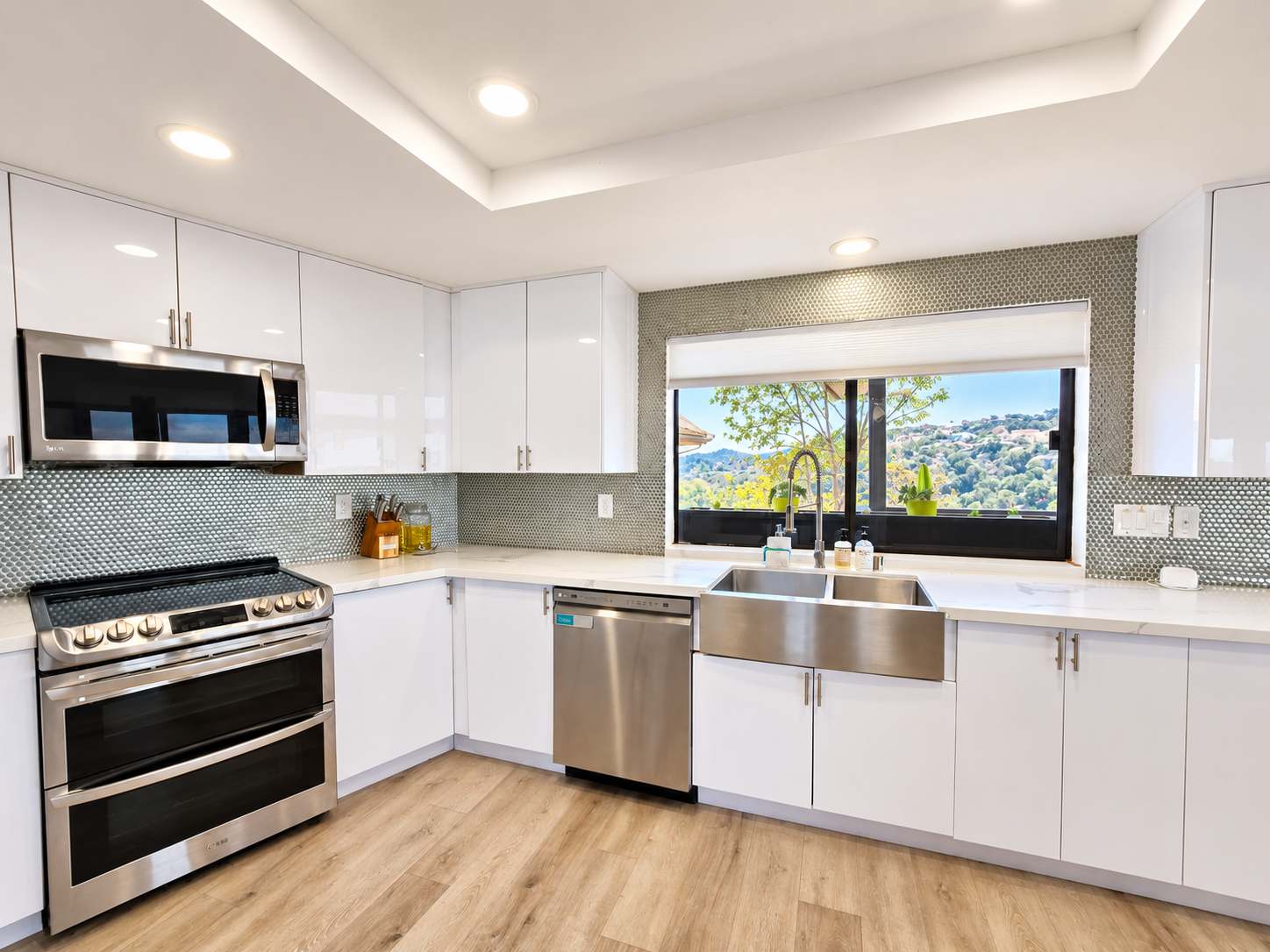 Incredibly Furnished 5-Bedroom Home with Breathtaking Views in Hidden Meadows property image