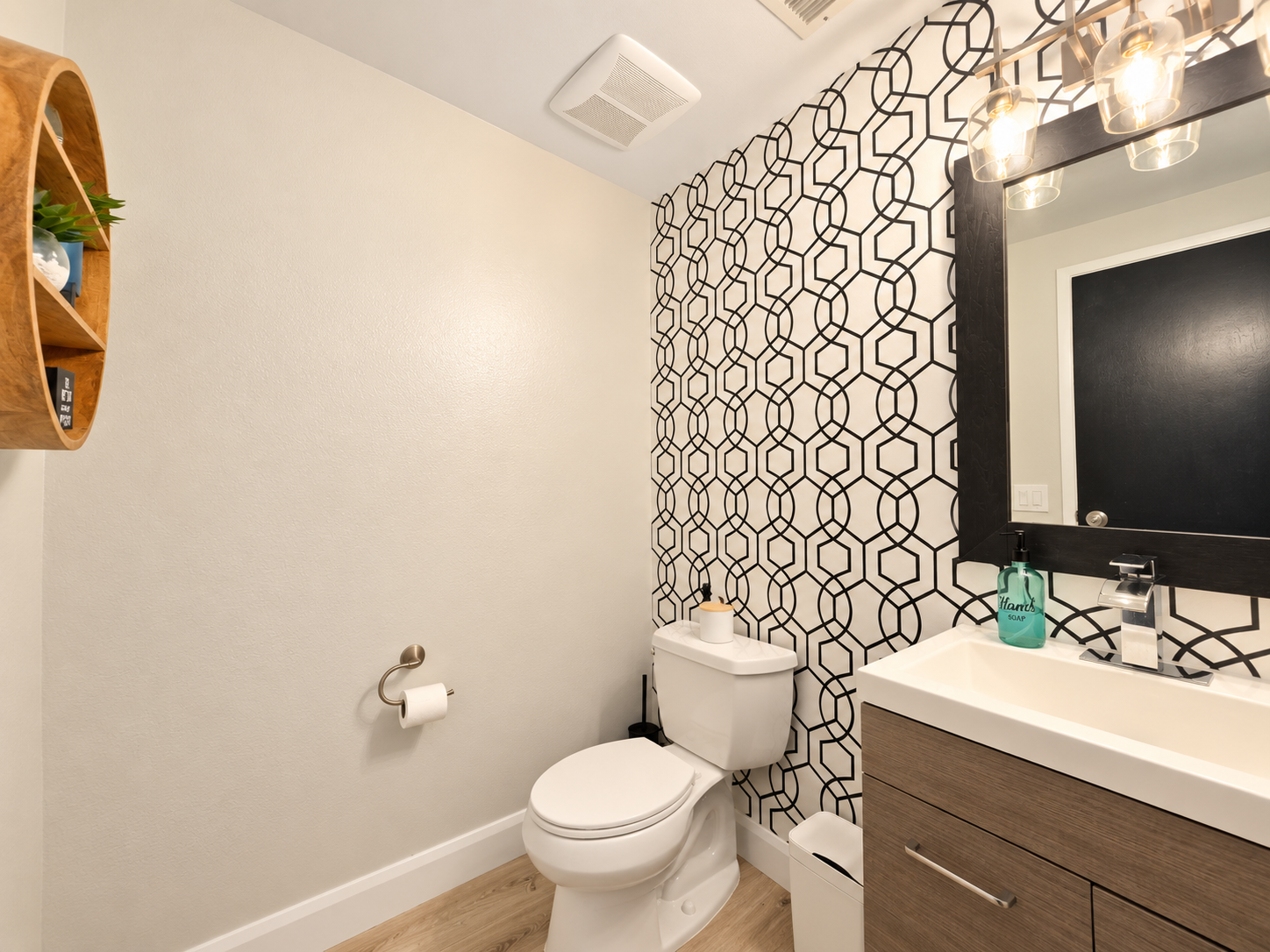 Incredibly Furnished 5-Bedroom Home with Breathtaking Views in Hidden Meadows property image