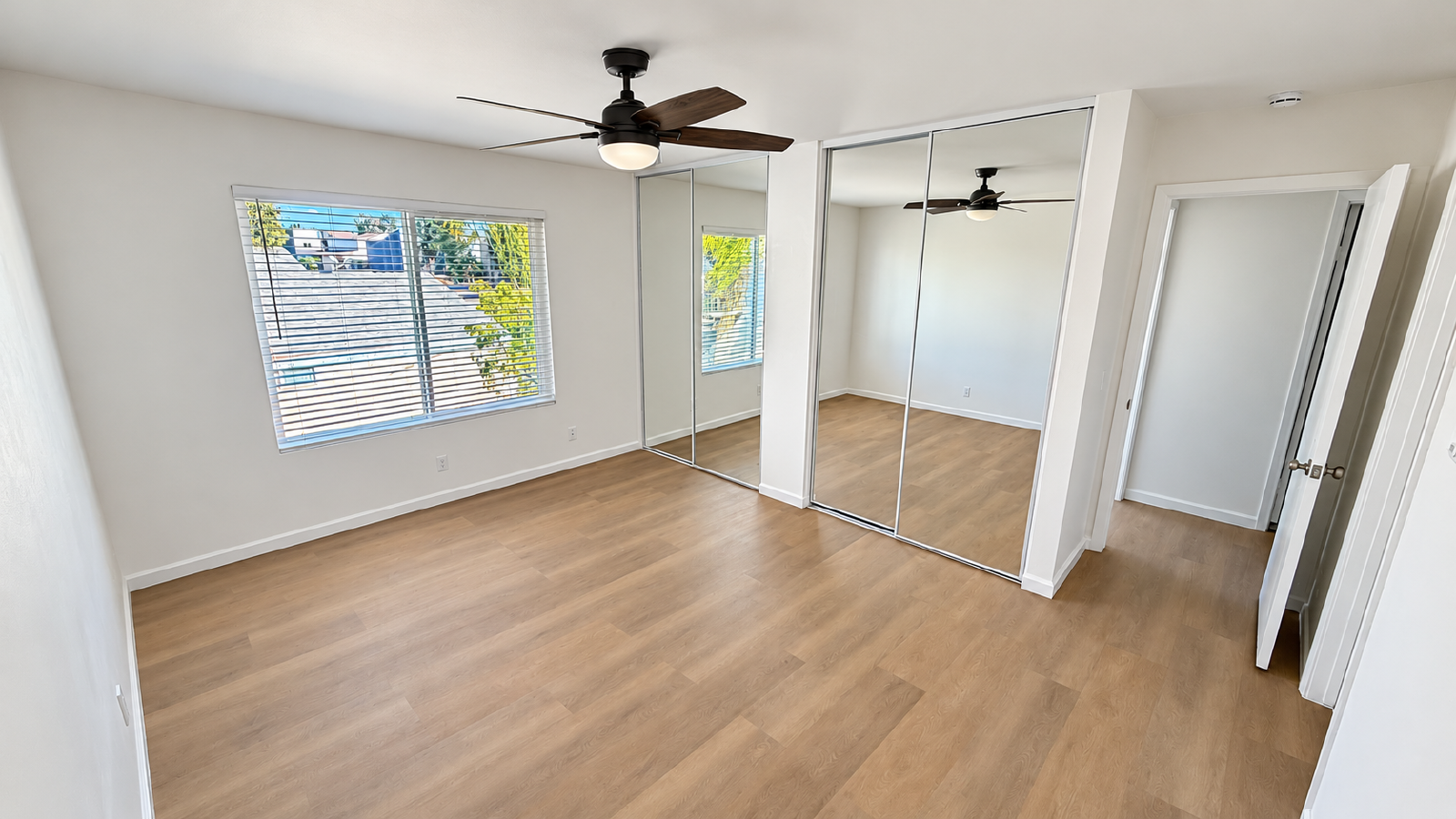 Bright Upstairs 2 Bedroom, 2 Bath Apartment in Mira Mesa property image
