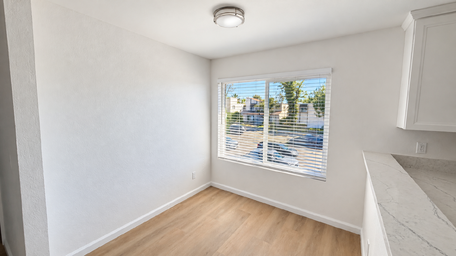 Bright Upstairs 2 Bedroom, 2 Bath Apartment in Mira Mesa property image