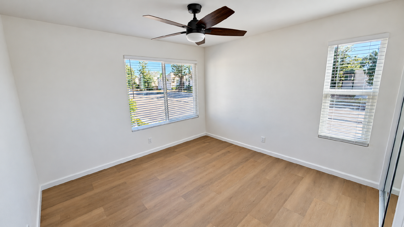 Bright Upstairs 2 Bedroom, 2 Bath Apartment in Mira Mesa property image