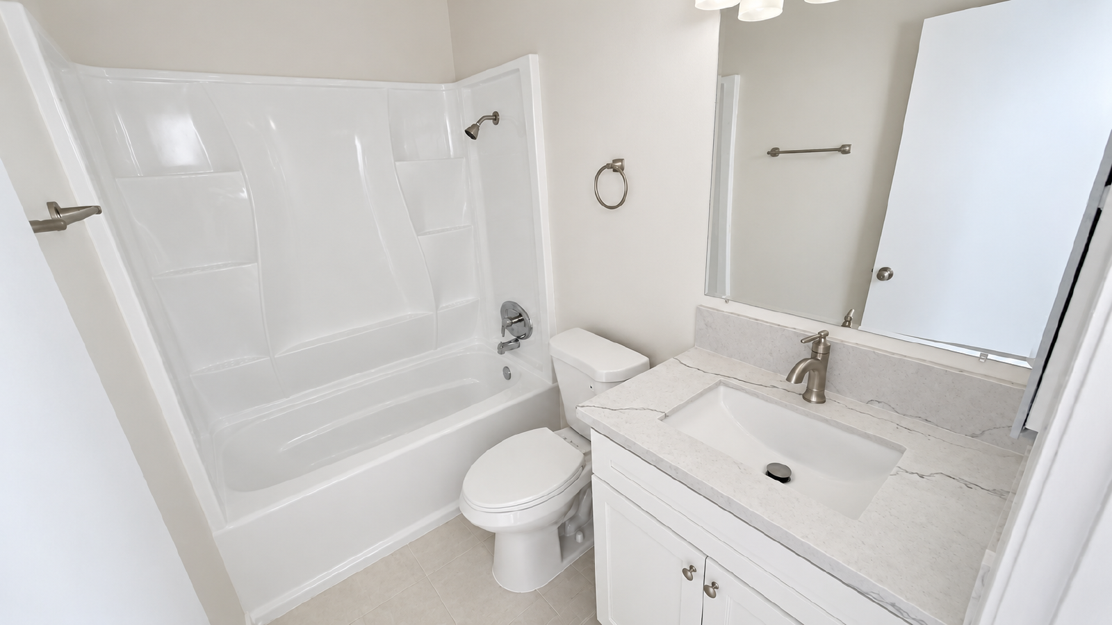 Bright Upstairs 2 Bedroom, 2 Bath Apartment in Mira Mesa property image