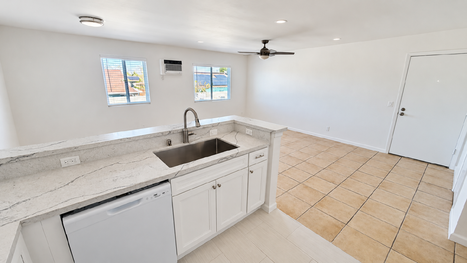 Comfortable 2 Bedroom, 2 Bath Upstairs Apartment in Mira Mesa property image