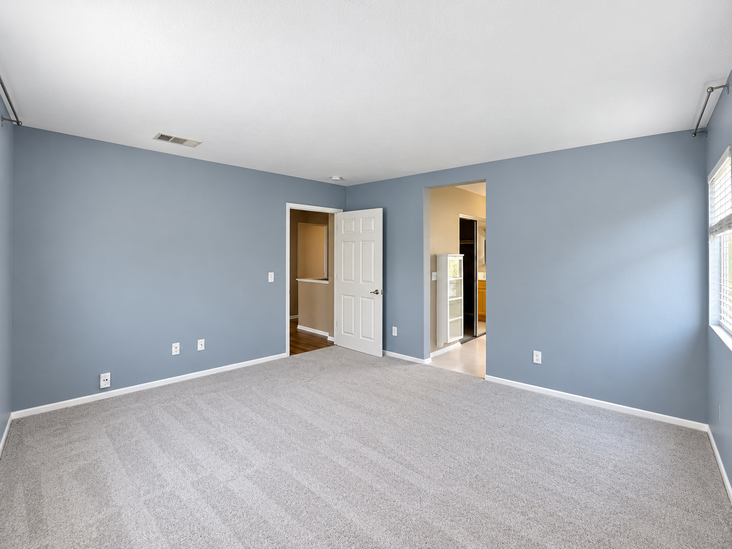 Spacious 4-Bedroom Home in Desirable Ocean View Hills property image