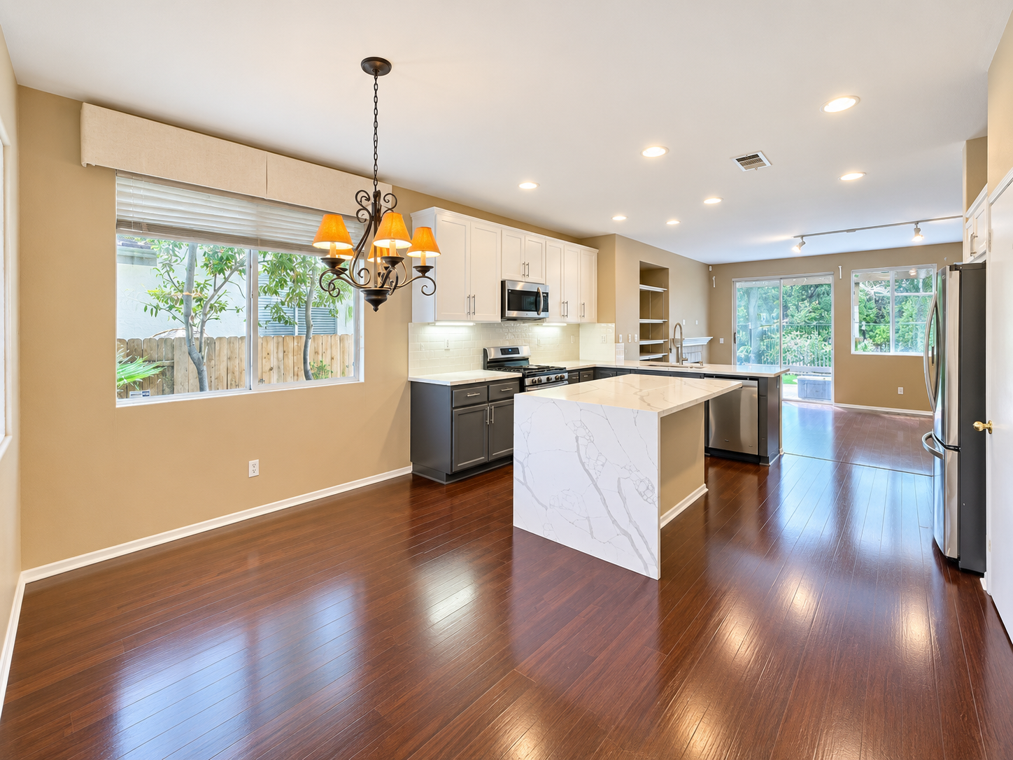 Spacious 4-Bedroom Home in Desirable Ocean View Hills property image