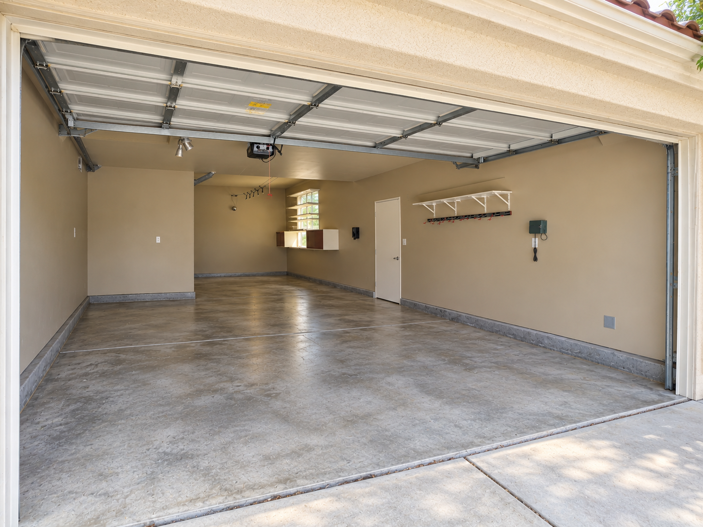 Spacious 4-Bedroom Home in Desirable Ocean View Hills property image