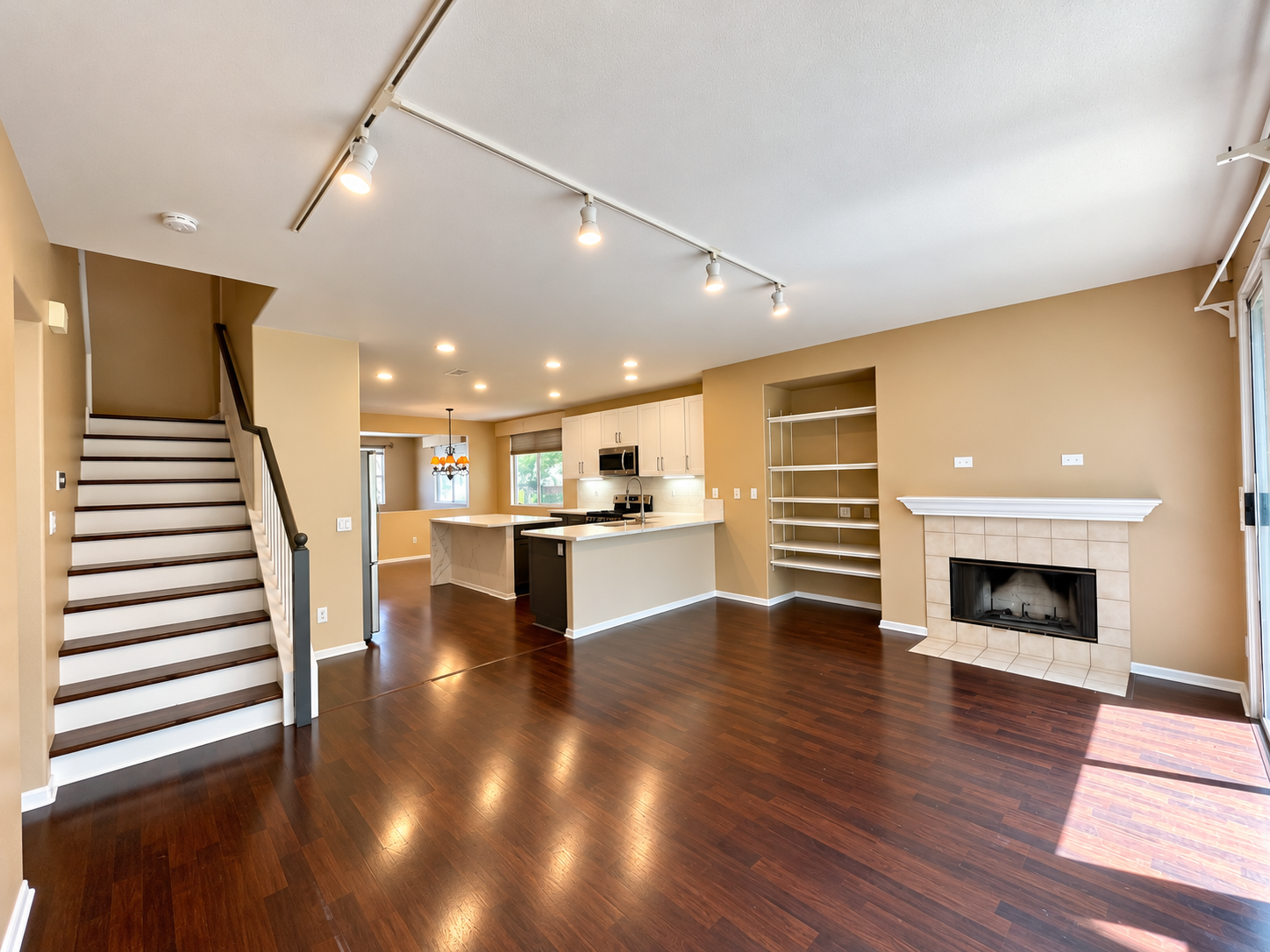 Spacious 4-Bedroom Home in Desirable Ocean View Hills property image