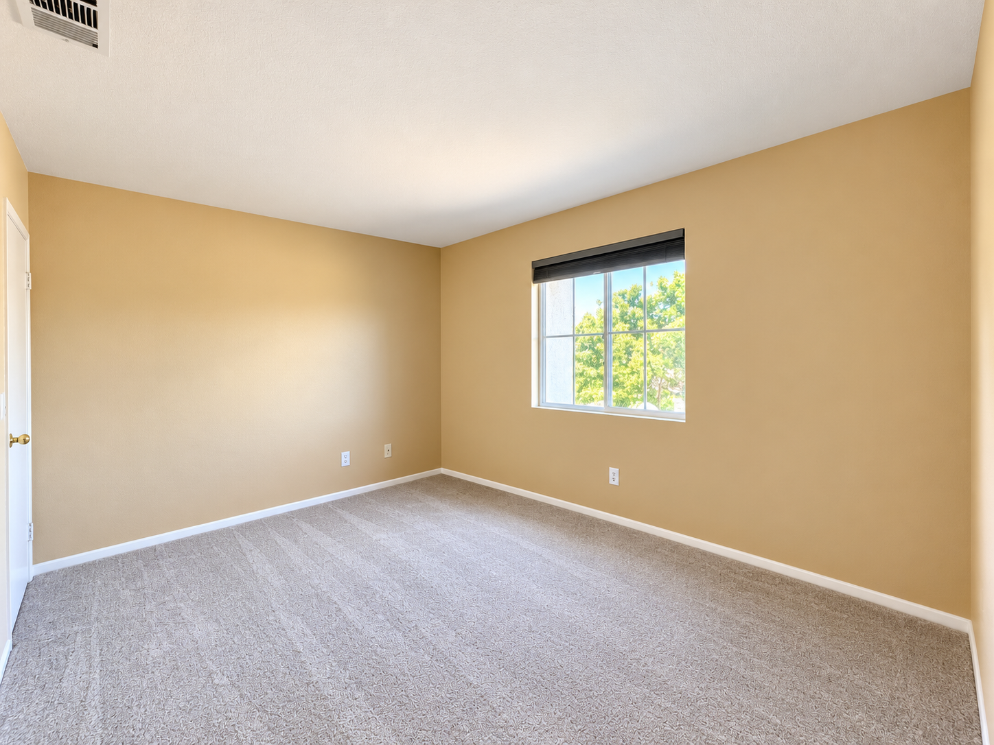 Spacious 4-Bedroom Home in Desirable Ocean View Hills property image