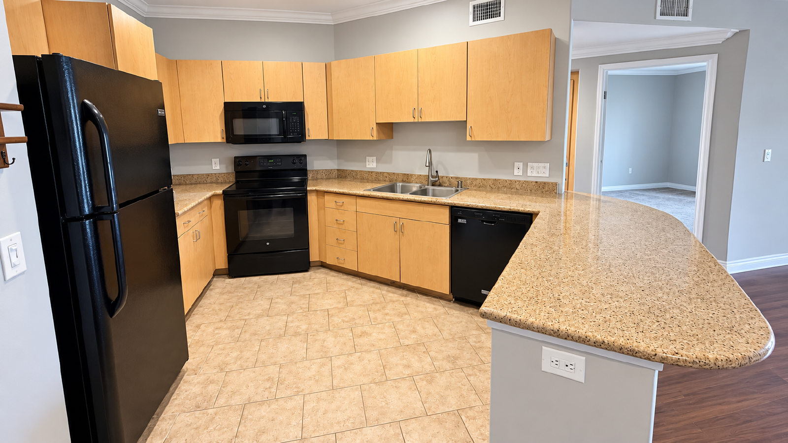 Spacious 1-Bedroom at Piazza Palermo with Parking & Resort-Style Amenities property image