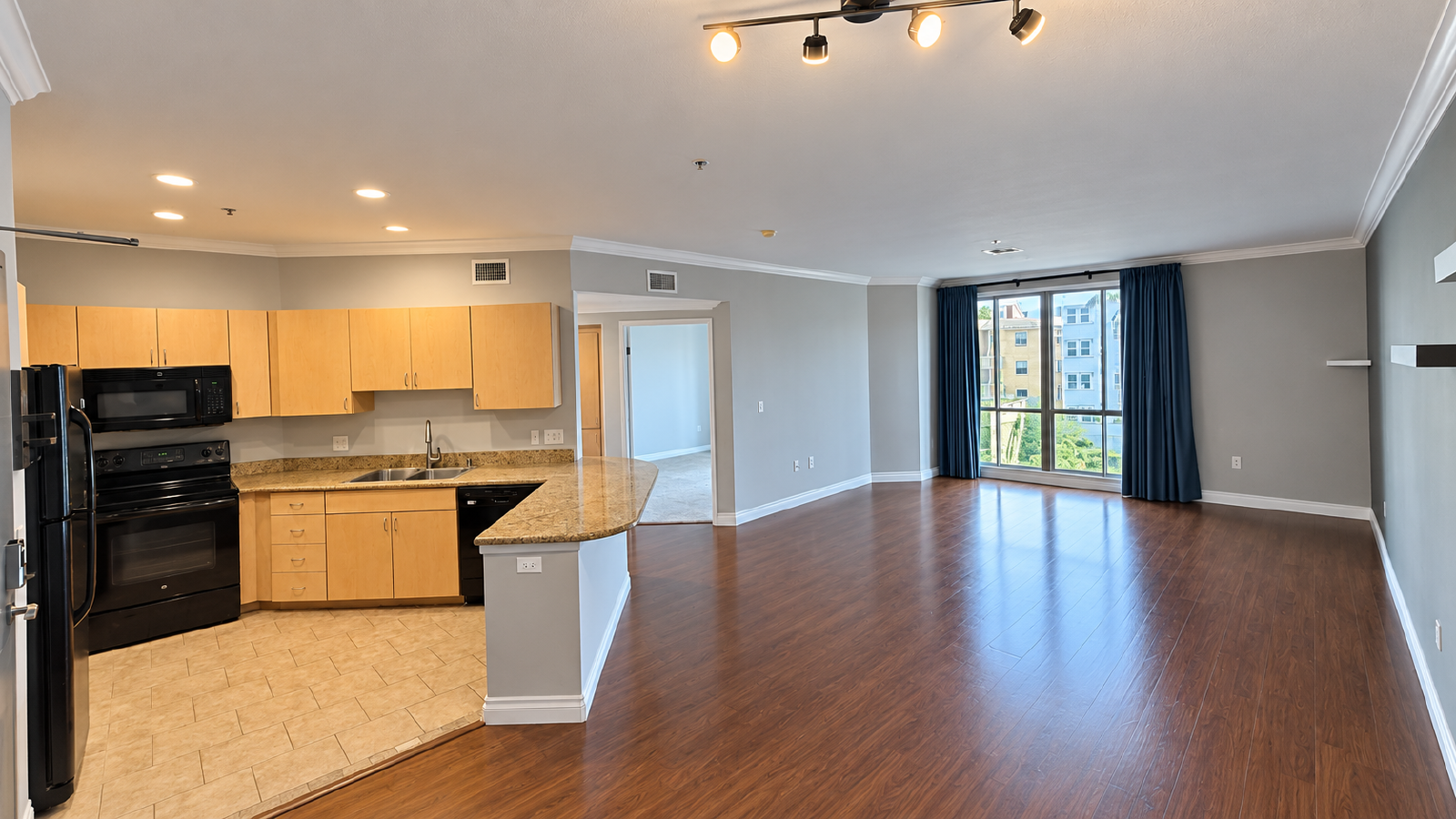 Spacious 1-Bedroom at Piazza Palermo with Parking & Resort-Style Amenities property image