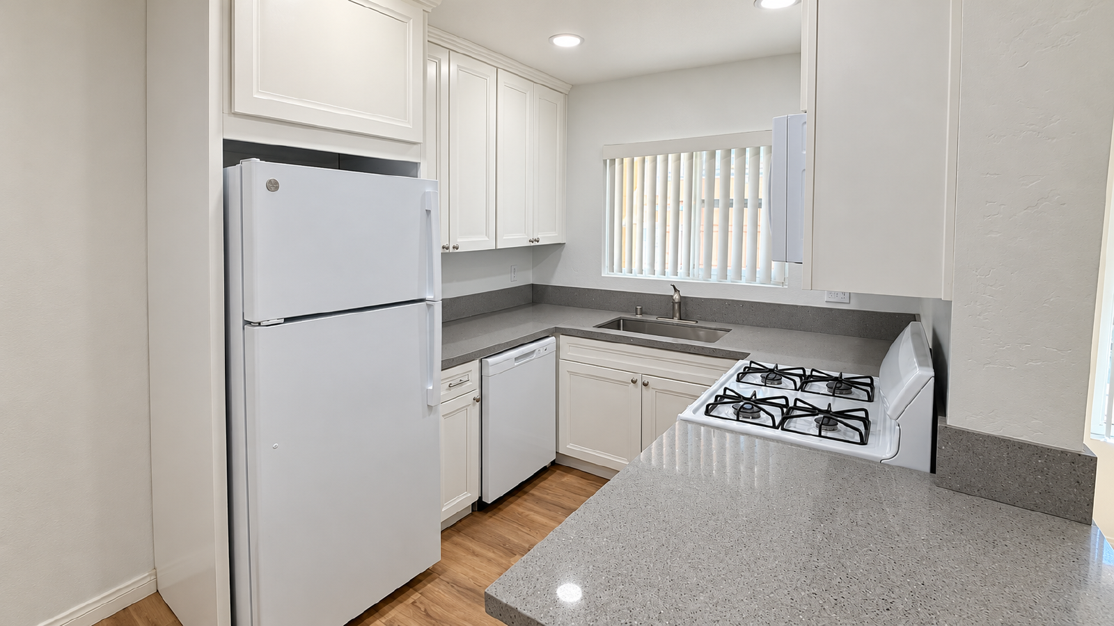 Beautifully Remodeled 1-Bedroom Apartment in Cherokee Point / North Park – Parking Included! property image