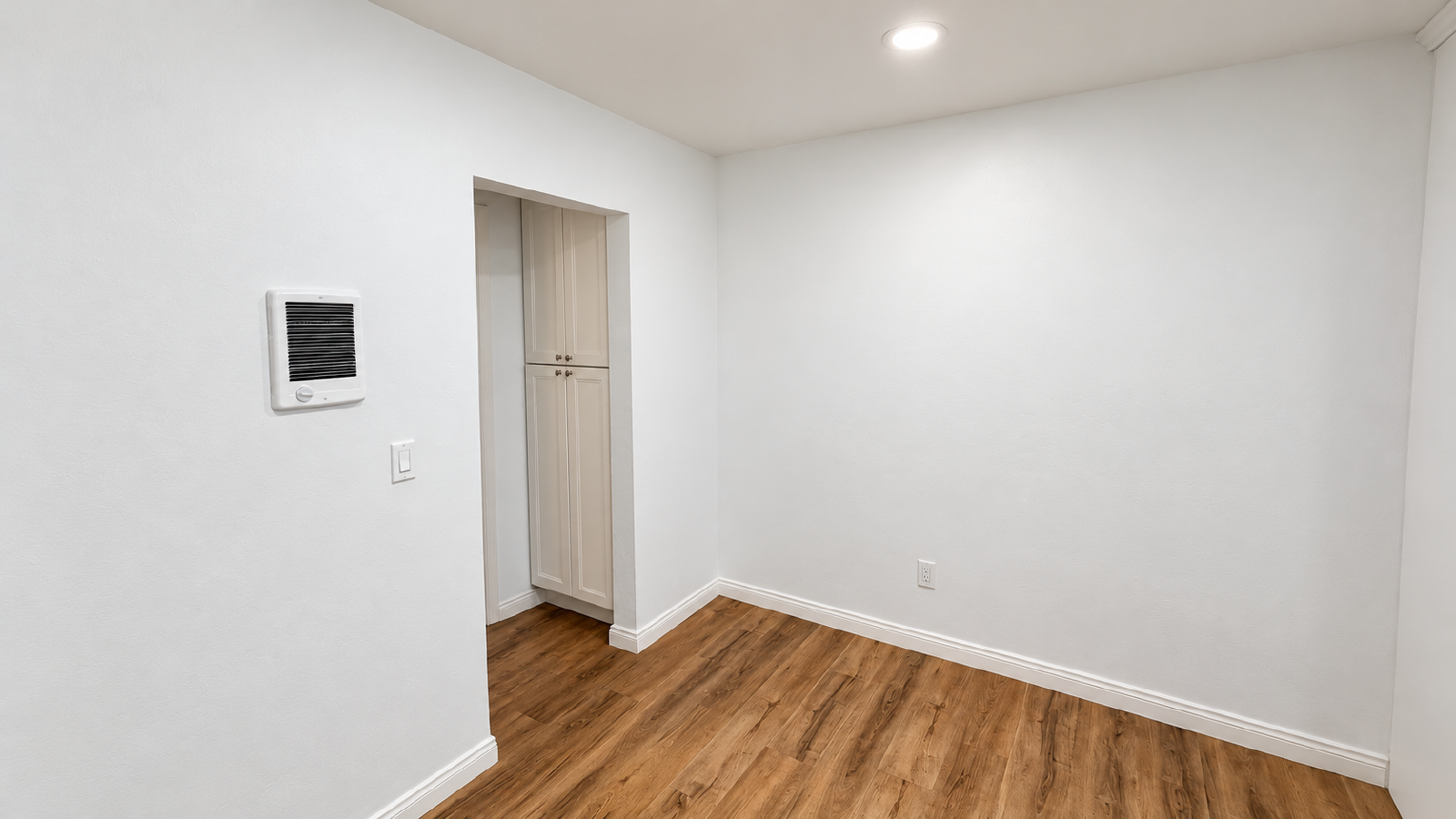 Beautifully Remodeled 1-Bedroom Apartment in Cherokee Point / North Park – Parking Included! property image