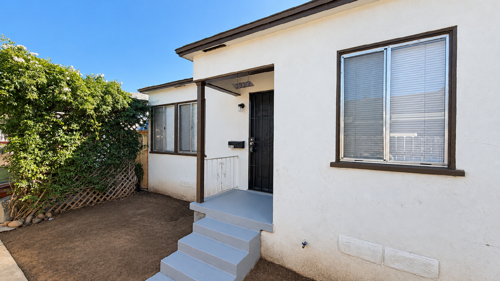 Bright & Charming 1-Bedroom with Updated Kitchen and Built-In Storage property image
