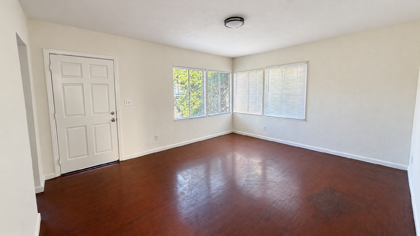 Bright & Charming 1-Bedroom with Updated Kitchen and Built-In Storage property image