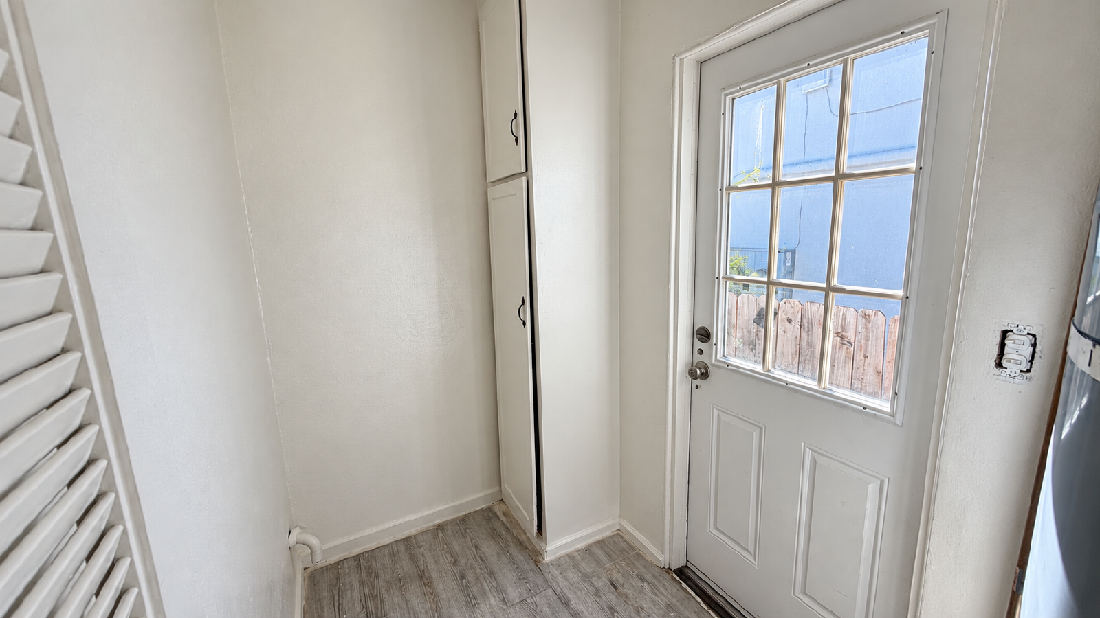 Bright & Charming 1-Bedroom with Updated Kitchen and Built-In Storage property image