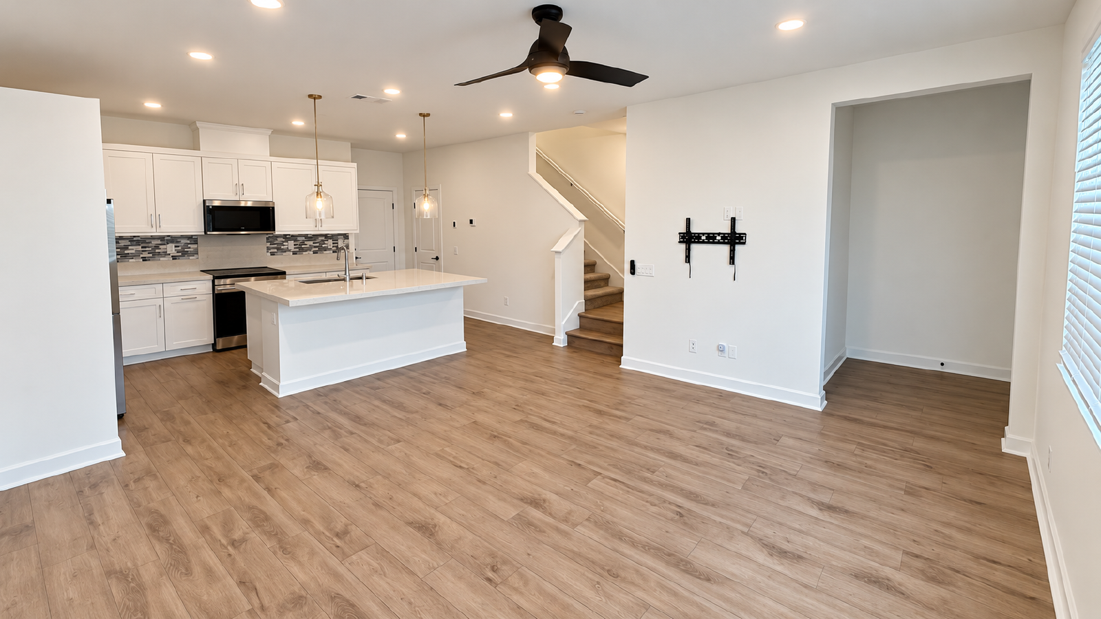 Modern Sunbow Townhome with Private Patio & Resort-Style Amenities property image