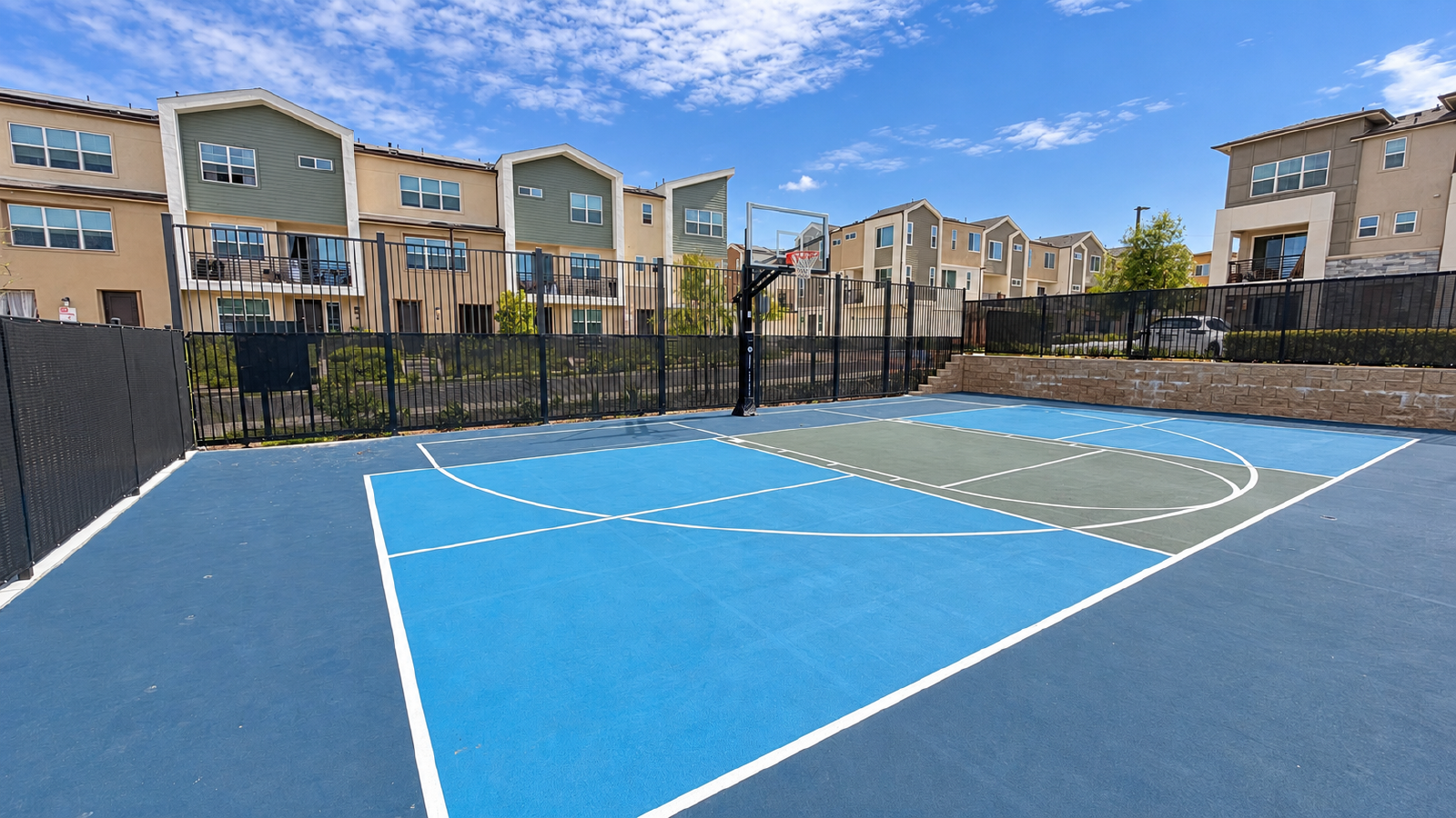 Modern Sunbow Townhome with Private Patio & Resort-Style Amenities property image