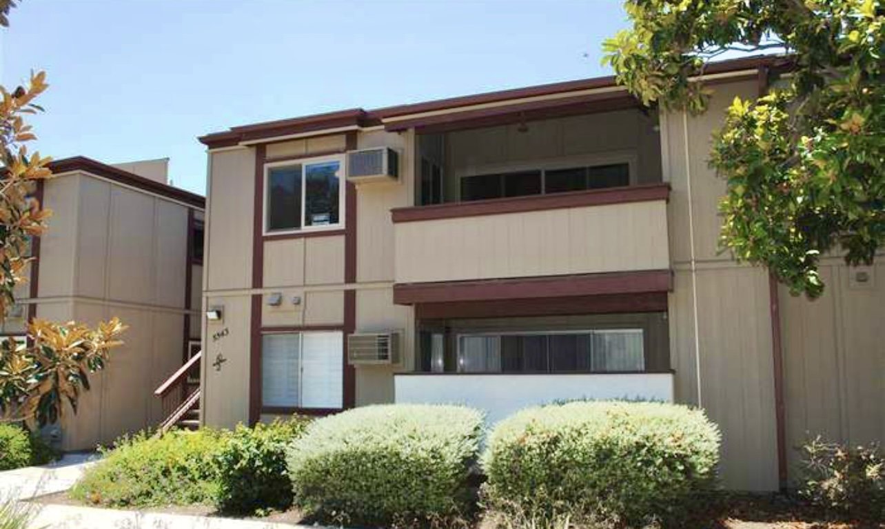 Beautifully remodeled 2 bedroom, 1.5 bathroom condo! property image