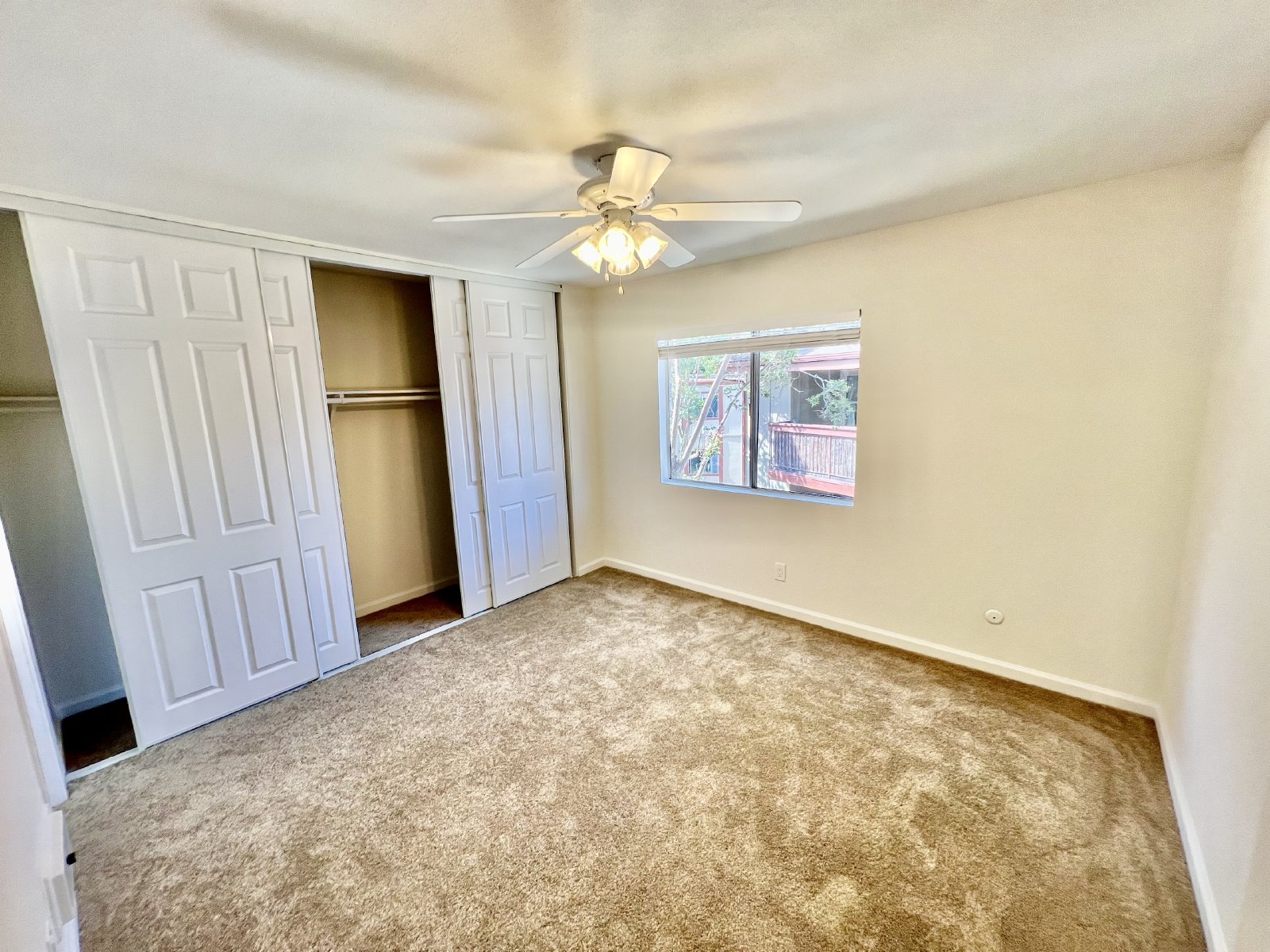 Beautifully remodeled 2 bedroom, 1.5 bathroom condo! property image