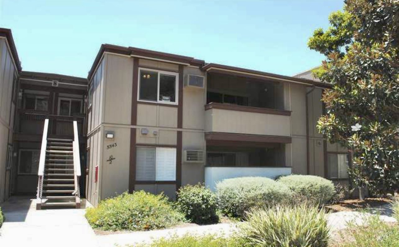 Beautifully remodeled 2 bedroom, 1.5 bathroom condo! property image