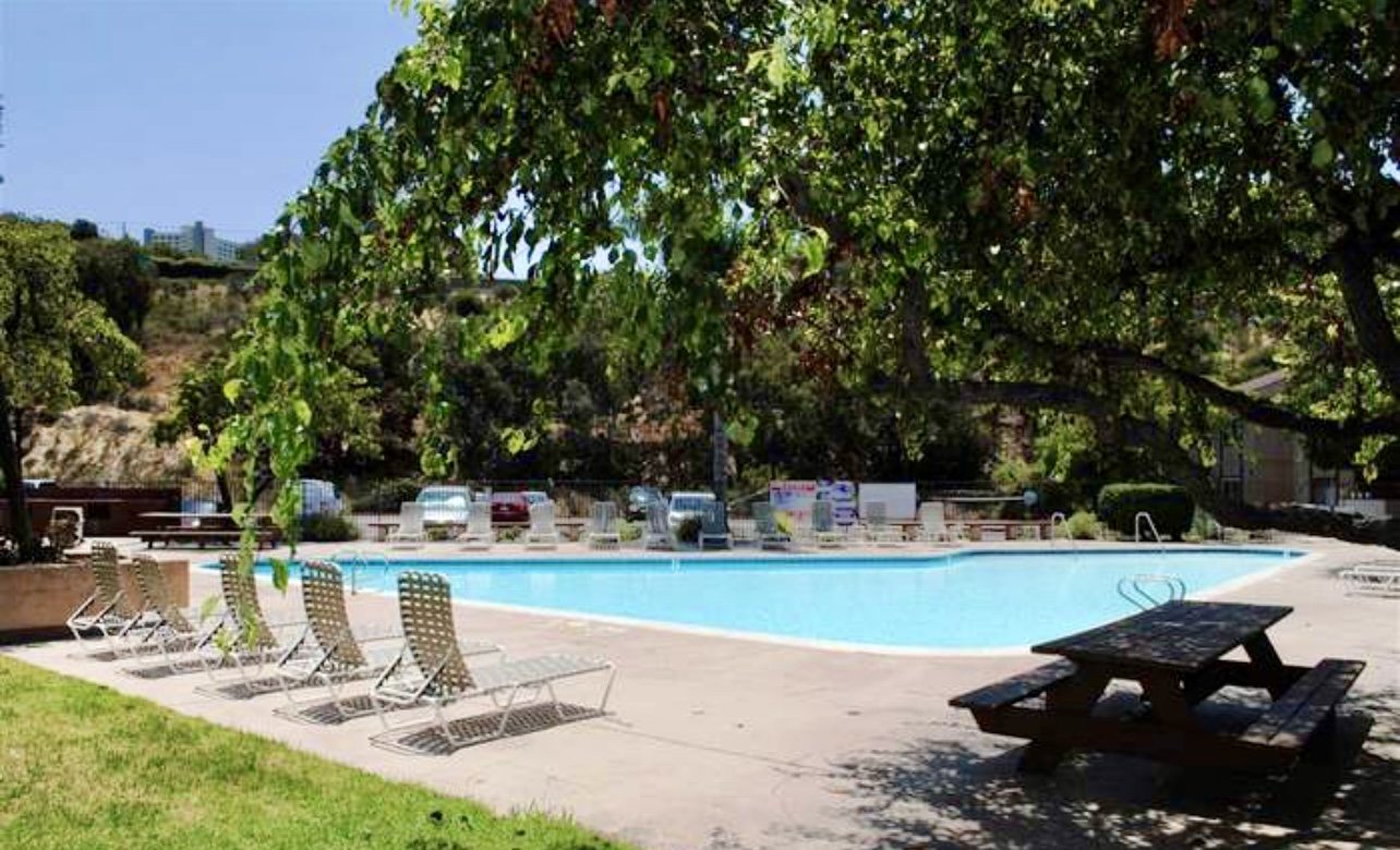 Beautifully remodeled 2 bedroom, 1.5 bathroom condo! property image